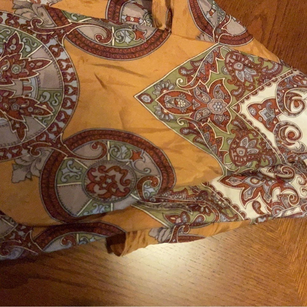 Beautiful Vintage Paoli Scarf - Picture 2 of 2